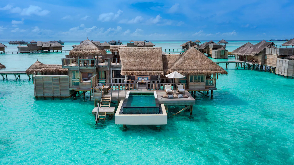 sustainable-hotel-maldives-gili-lankanfushi-rooms