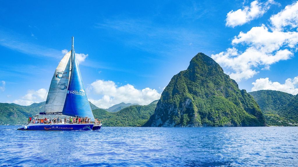St Lucia catamaran les pitons