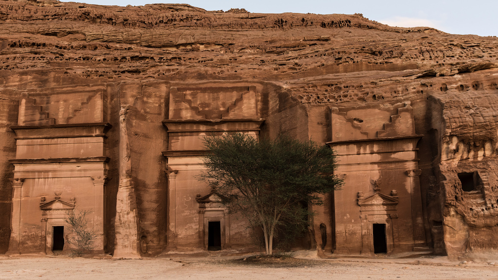 madain saleh alula saudi arabia