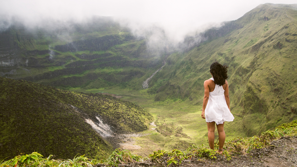 la soufriere volcano hike