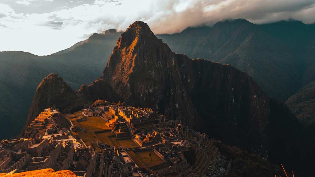 machu-picchu-sunrise-worth-it